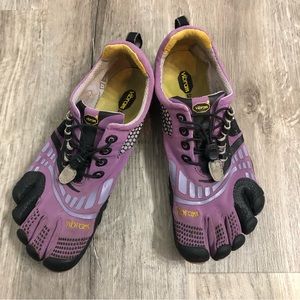 Vibram five finger running shoes